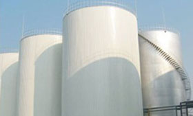 Oil tank in solvent extraction plant